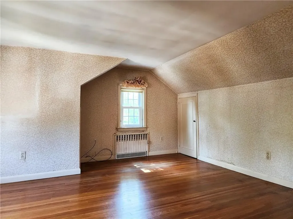 26 Redwood Avenue Pawtucket RI 02861