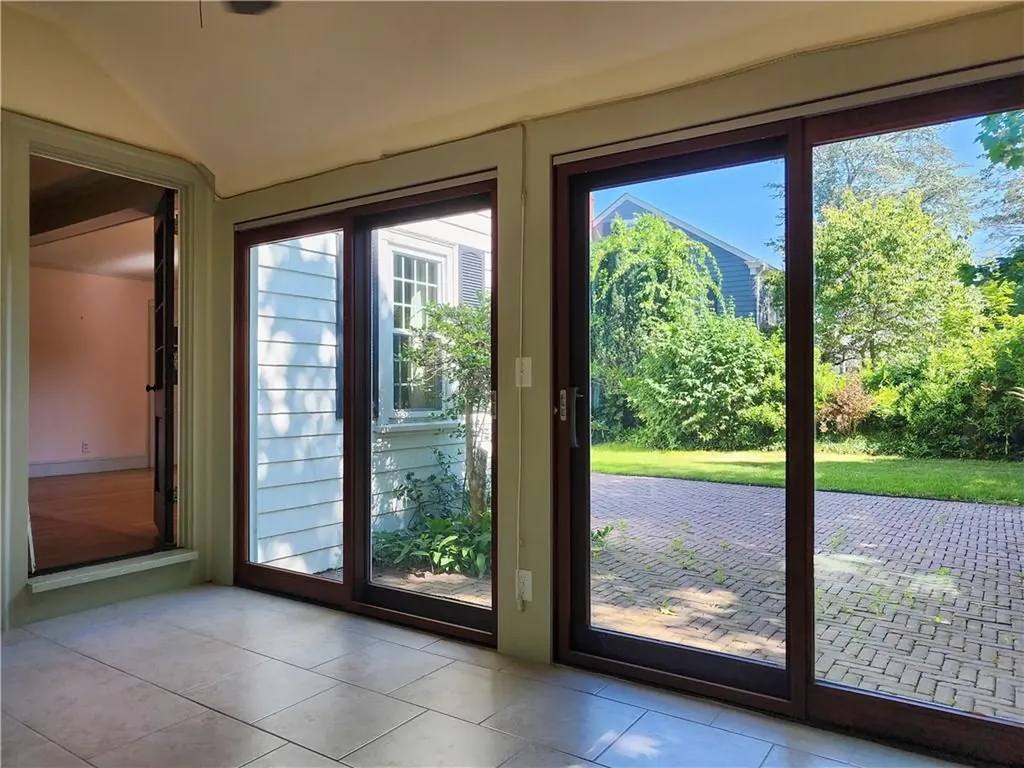 26 Redwood Avenue Pawtucket RI 02861
