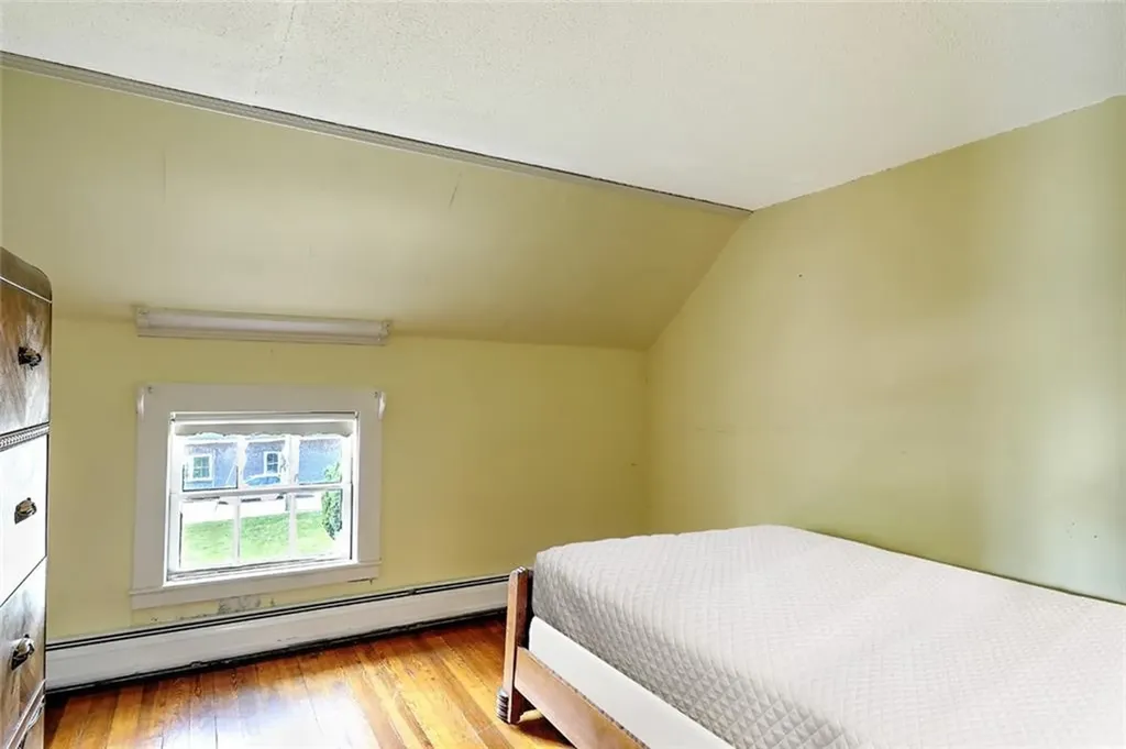 833 Main Street Warren RI 02885