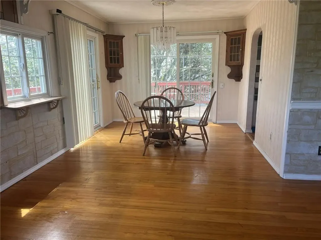 6 Aspinet Road Middletown RI 02842
