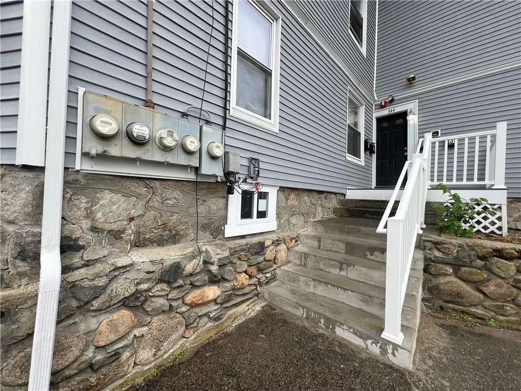 342 Olo Street Woonsocket RI 02895
