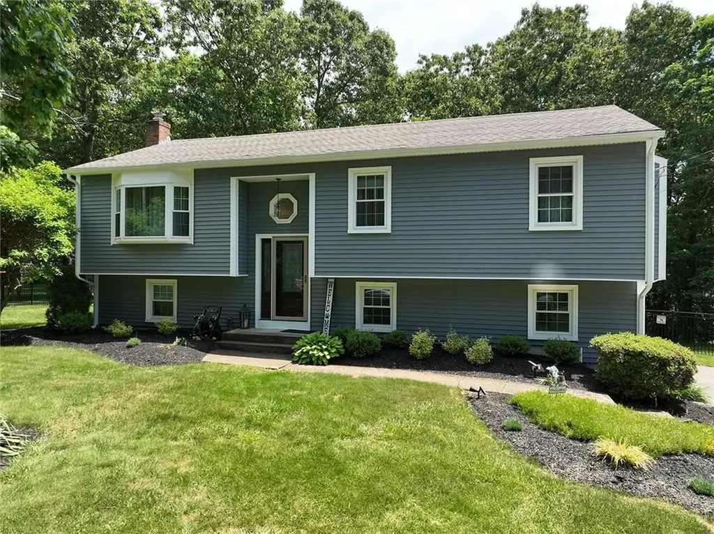 11 Deer Run Drive Coventry RI 02816