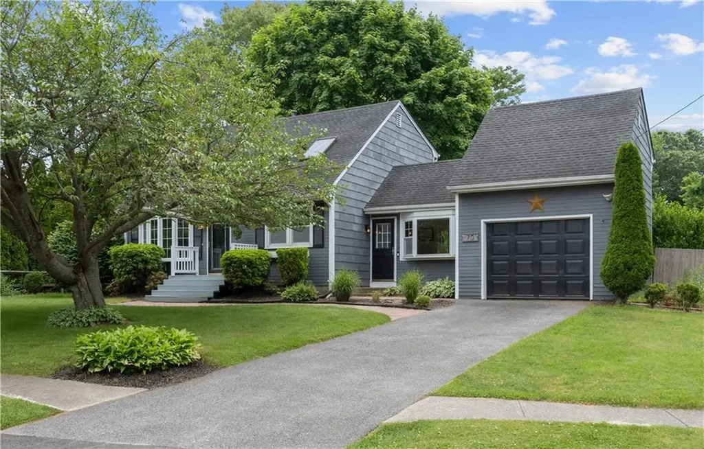 70 Harborview Drive Warwick RI 02889