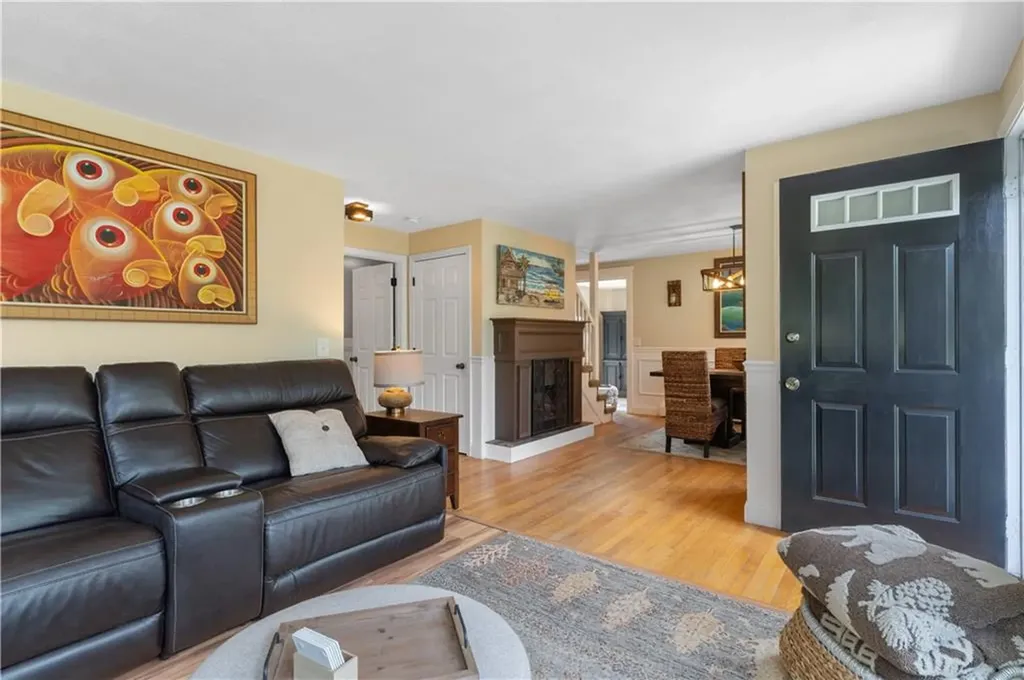 70 Harborview Drive Warwick RI 02889