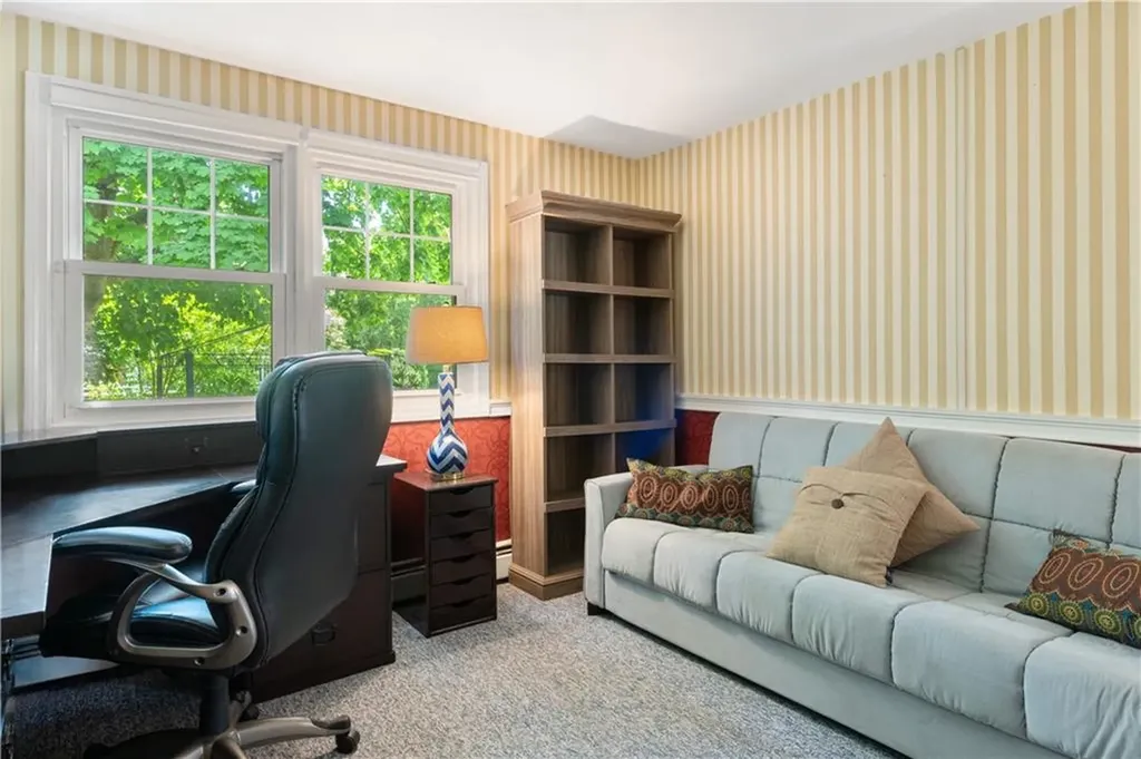 70 Harborview Drive Warwick RI 02889