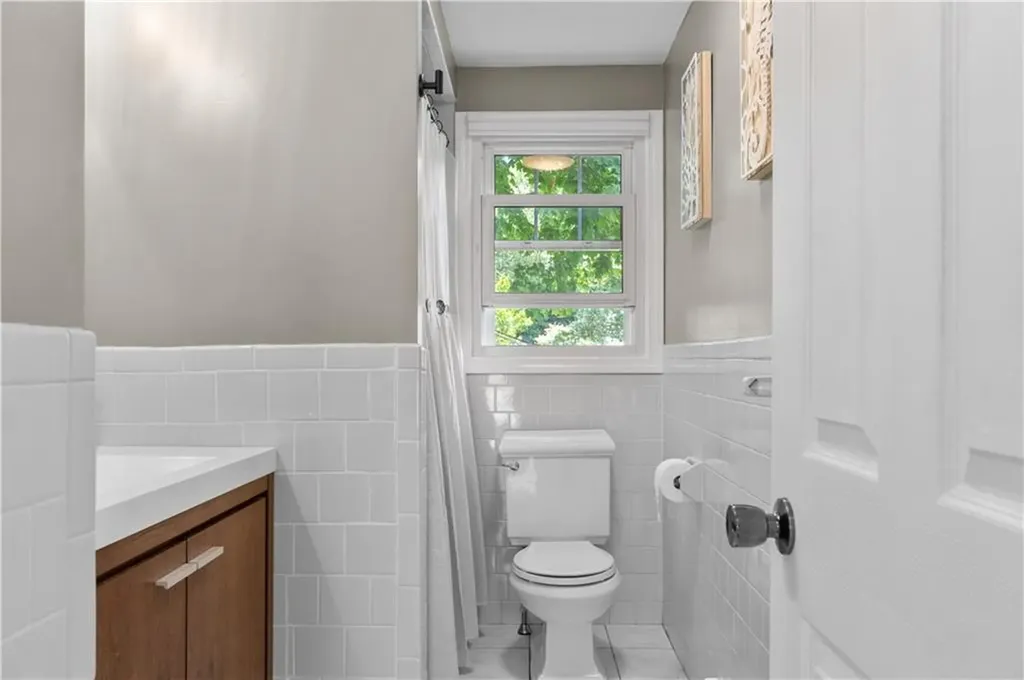 70 Harborview Drive Warwick RI 02889