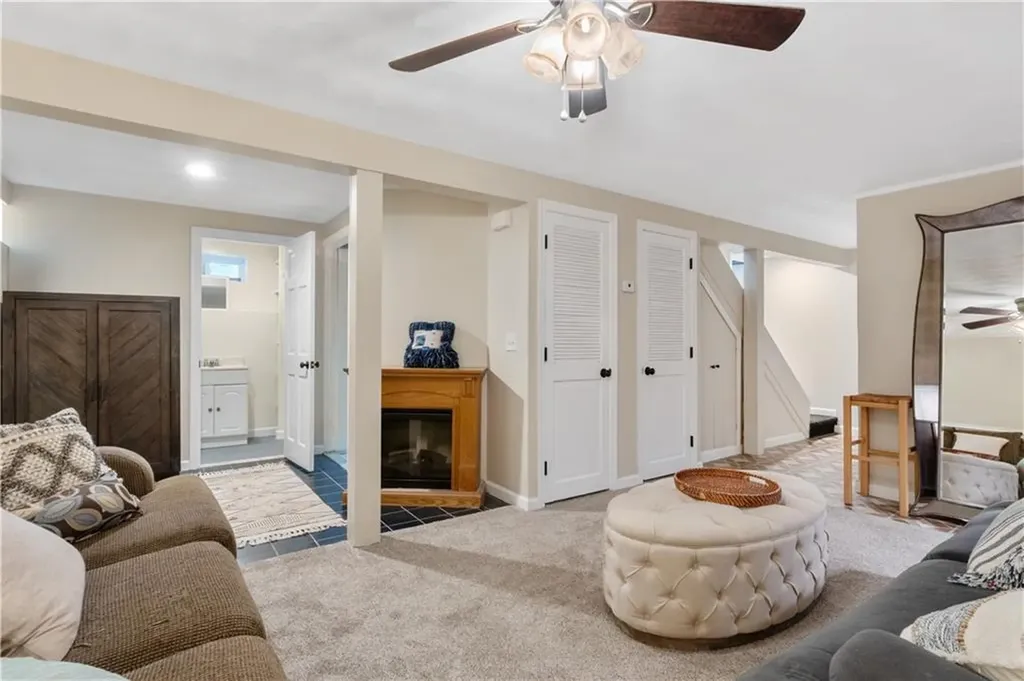 70 Harborview Drive Warwick RI 02889