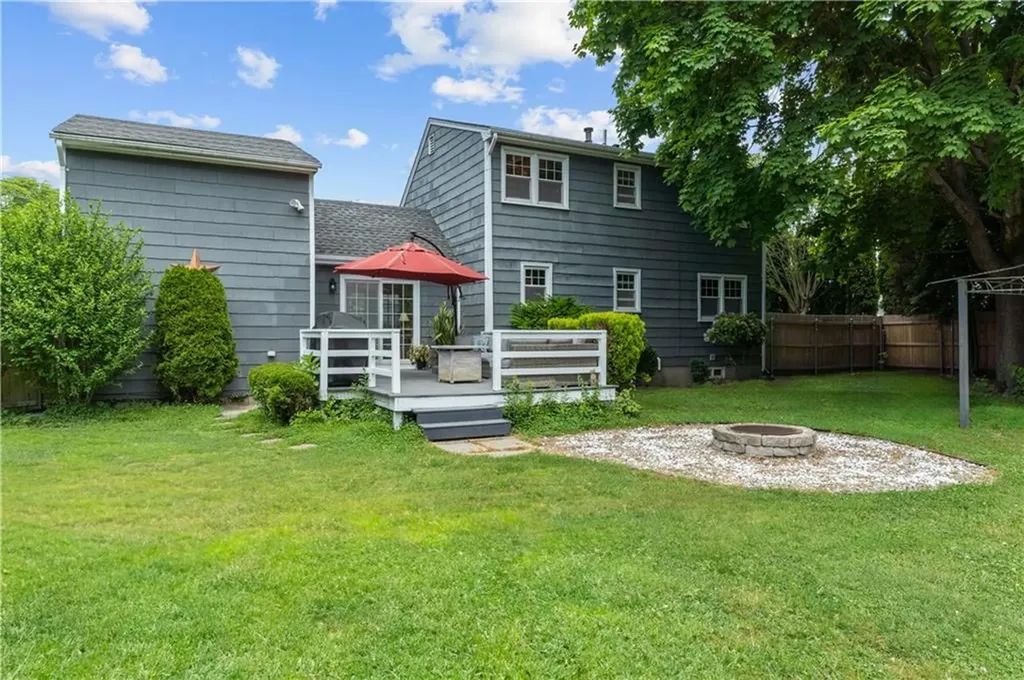 70 Harborview Drive Warwick RI 02889