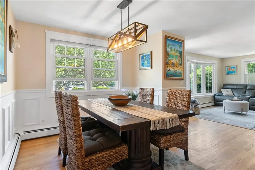 70 Harborview Drive Warwick RI 02889