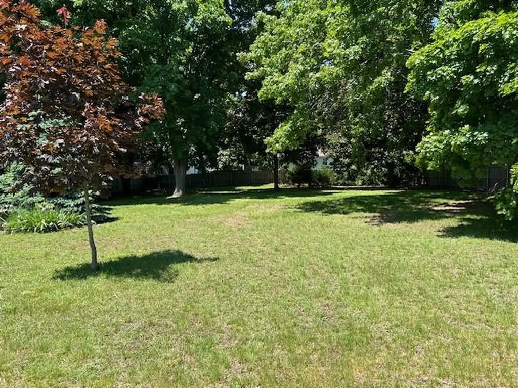 225 Spooner Avenue Warwick RI 02886