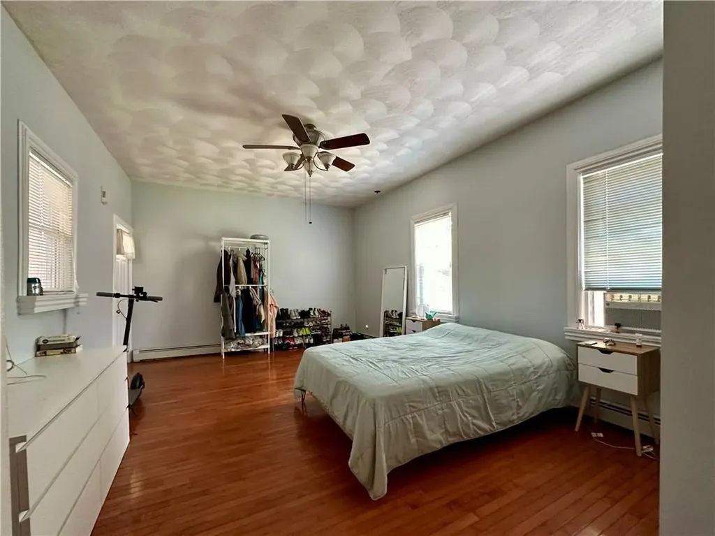 153 Walcott Street Pawtucket RI 02860