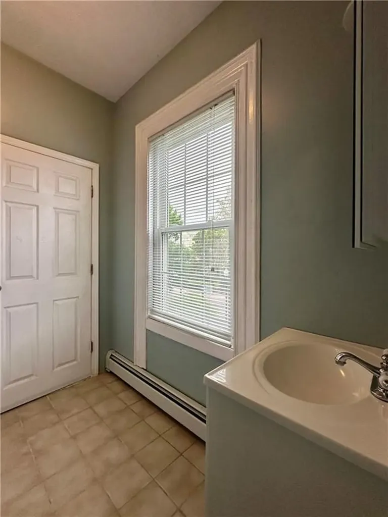 153 Walcott Street Pawtucket RI 02860