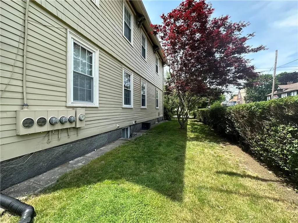 153 Walcott Street Pawtucket RI 02860