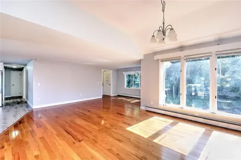 56 Ocean Avenue Warwick RI 02889