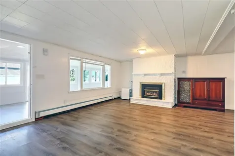 56 Ocean Avenue Warwick RI 02889