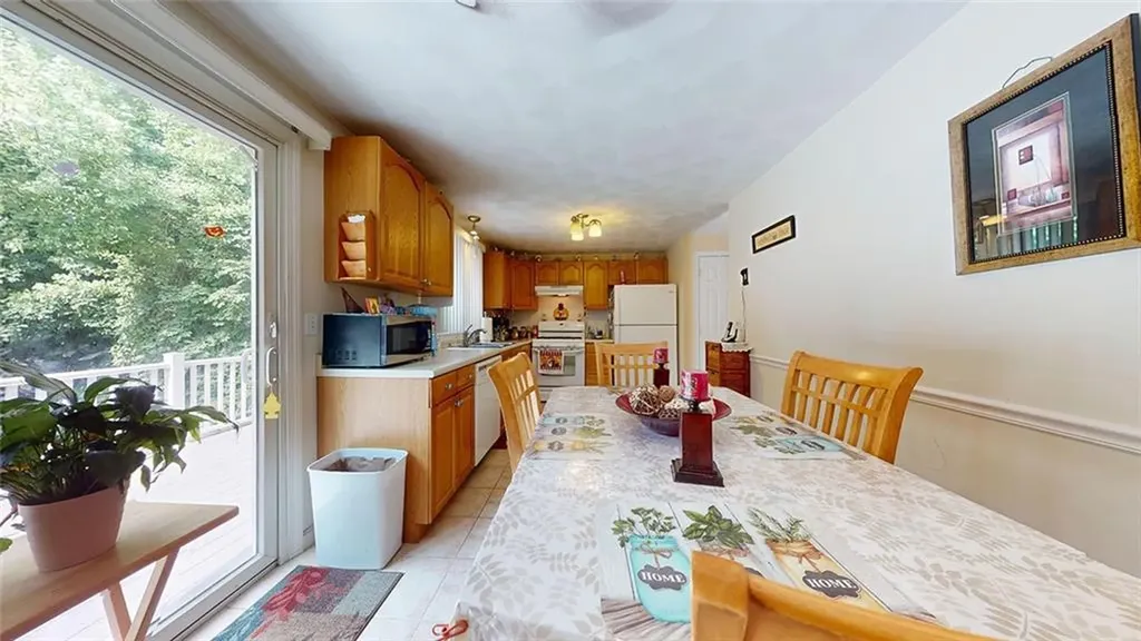 8 Hill Avenue Lincoln RI 02865