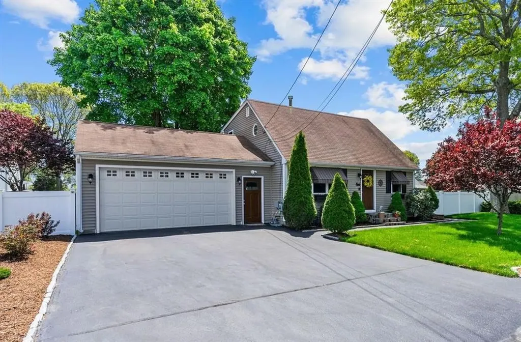 24 Tremont Street Warwick RI 02889