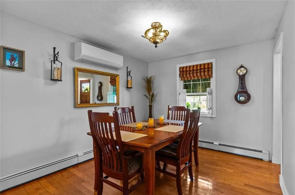 24 Tremont Street Warwick RI 02889