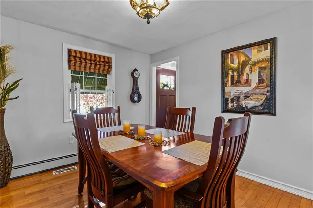 24 Tremont Street Warwick RI 02889