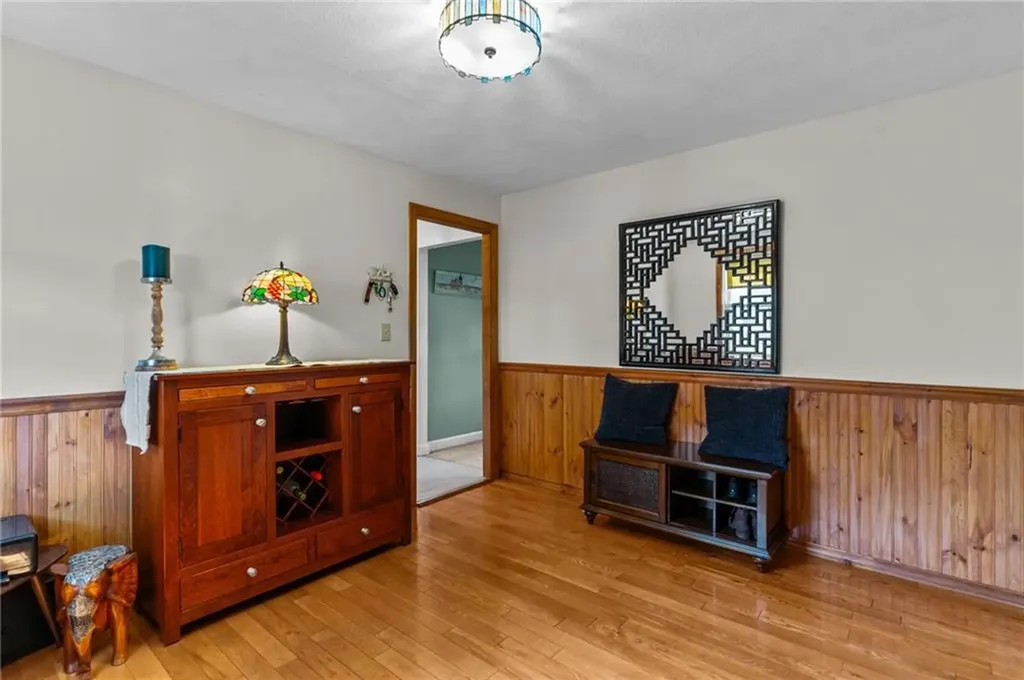 24 Tremont Street Warwick RI 02889