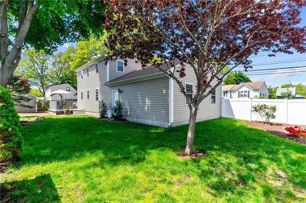 24 Tremont Street Warwick RI 02889