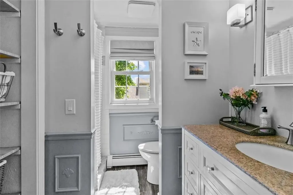24 Tremont Street Warwick RI 02889