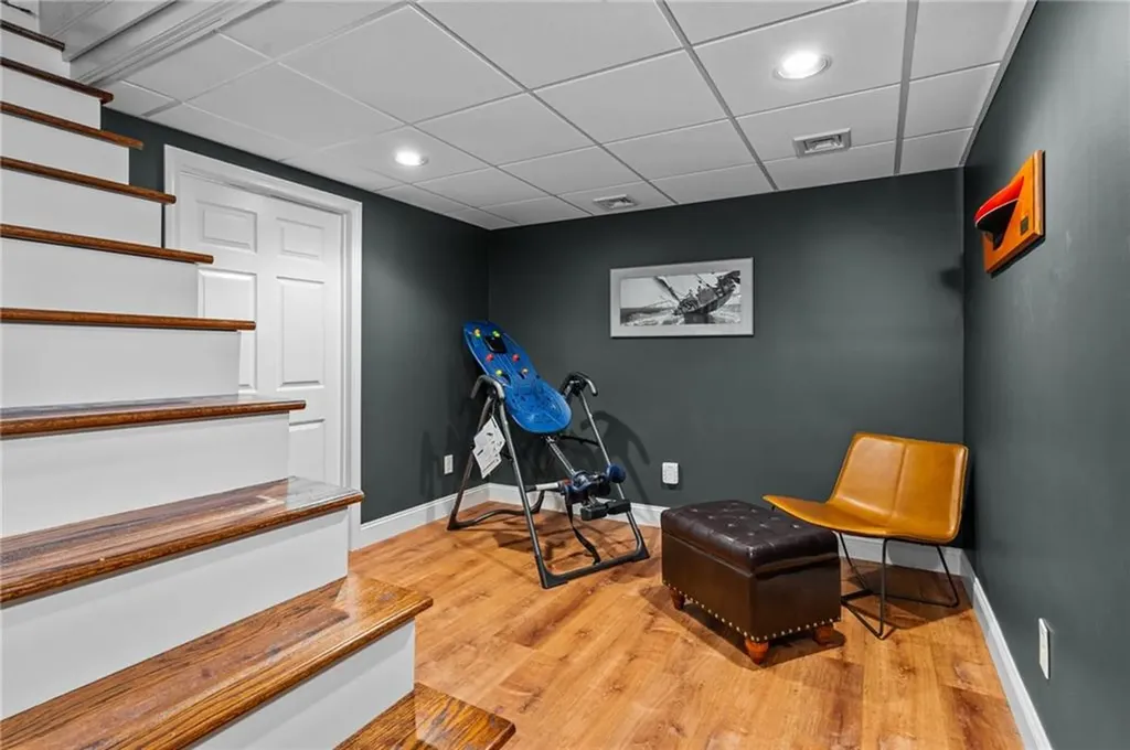 24 Tremont Street Warwick RI 02889