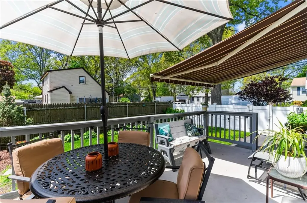 24 Tremont Street Warwick RI 02889