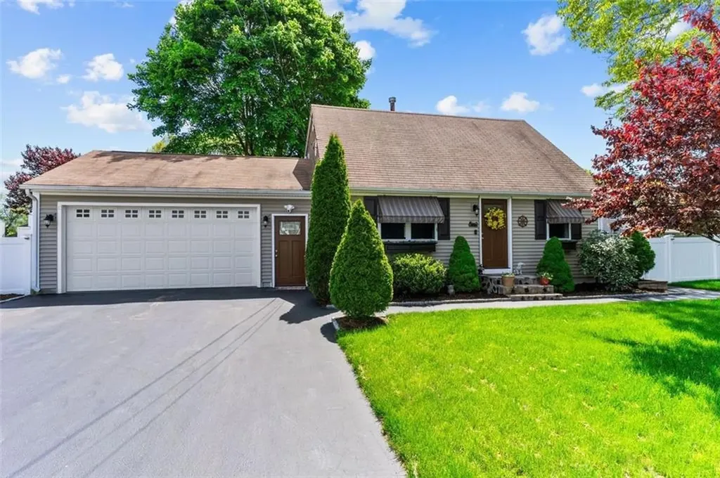 24 Tremont Street Warwick RI 02889