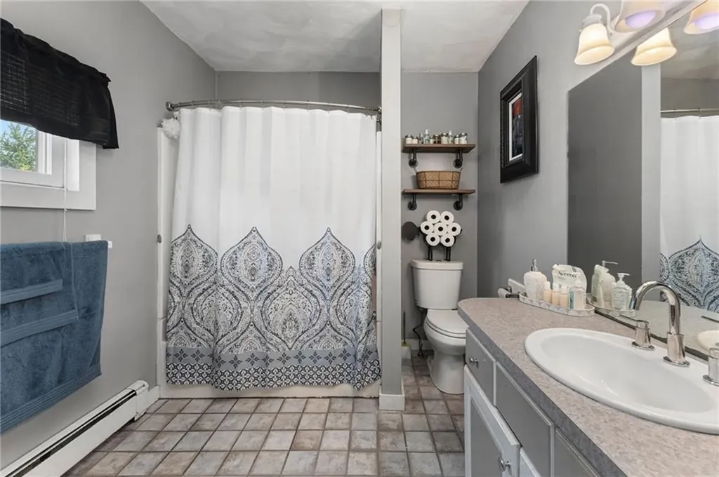 64 Shippee Avenue West Warwick RI 02893