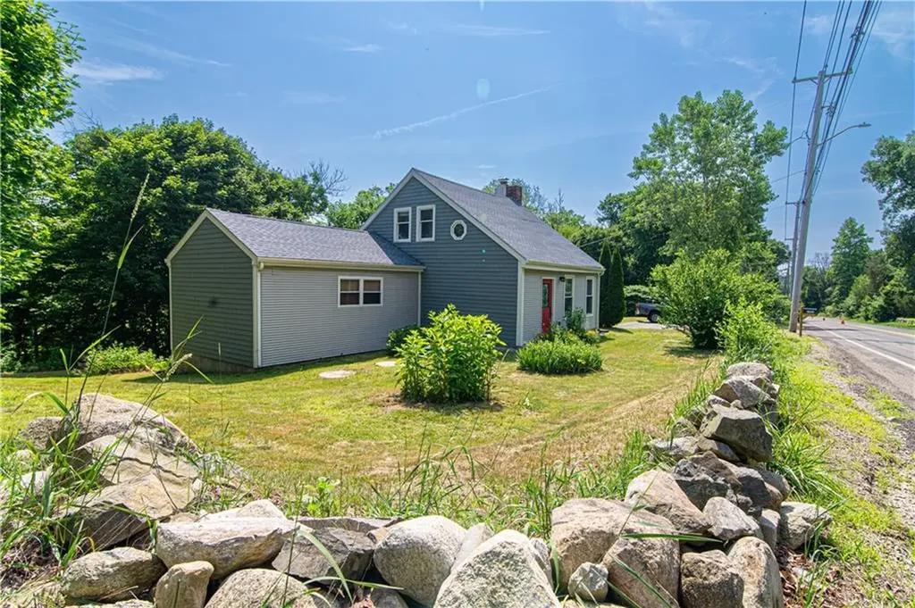 1901 Old Louisquisset Pike Lincoln RI 02865