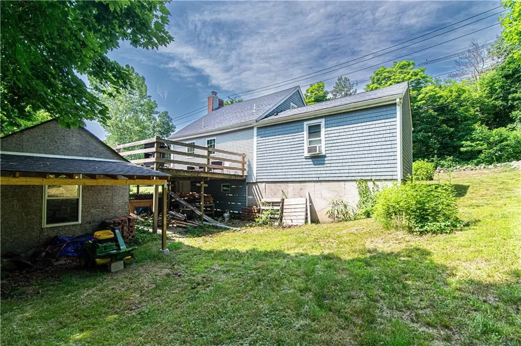 1901 Old Louisquisset Pike Lincoln RI 02865