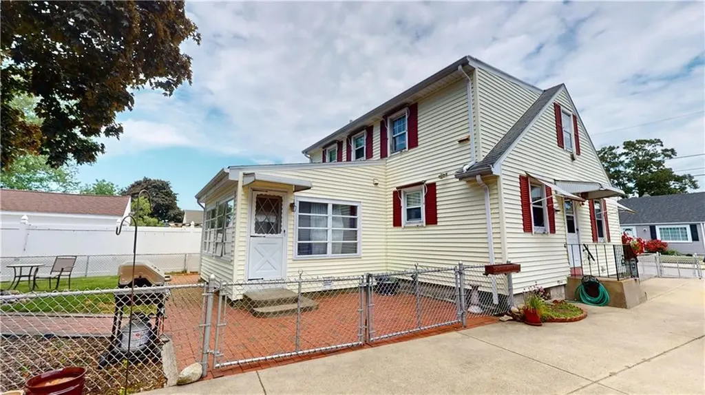 97 Dewey Avenue Pawtucket RI 02861