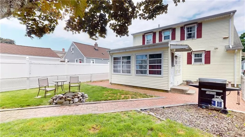 97 Dewey Avenue Pawtucket RI 02861