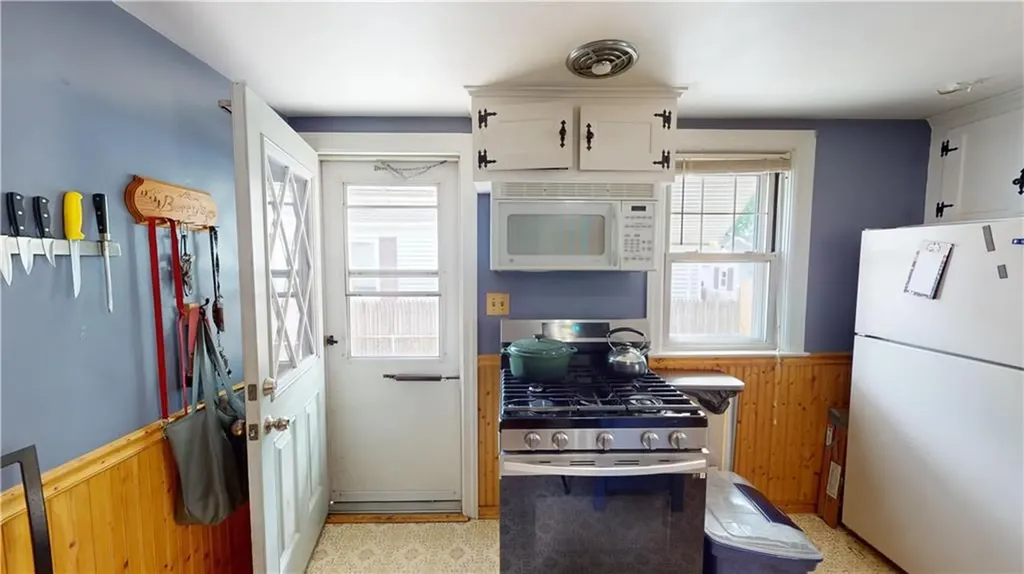 97 Dewey Avenue Pawtucket RI 02861