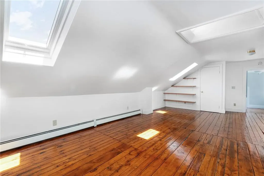 42 East Street Providence RI 02906