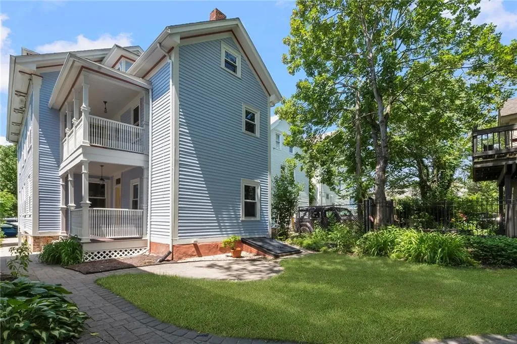 42 East Street Providence RI 02906