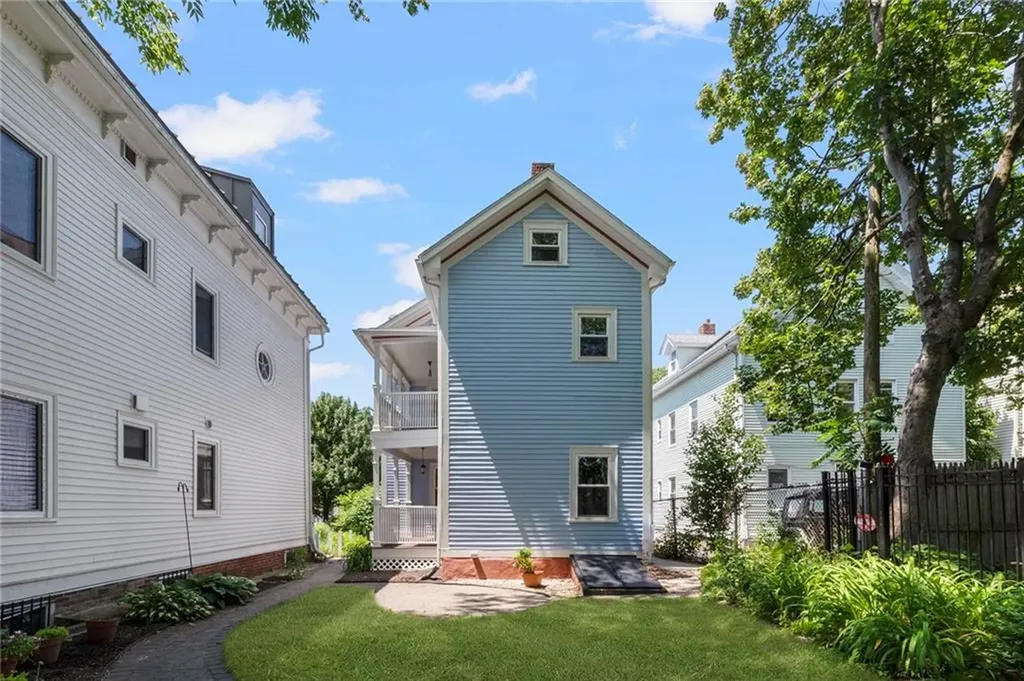 42 East Street Providence RI 02906