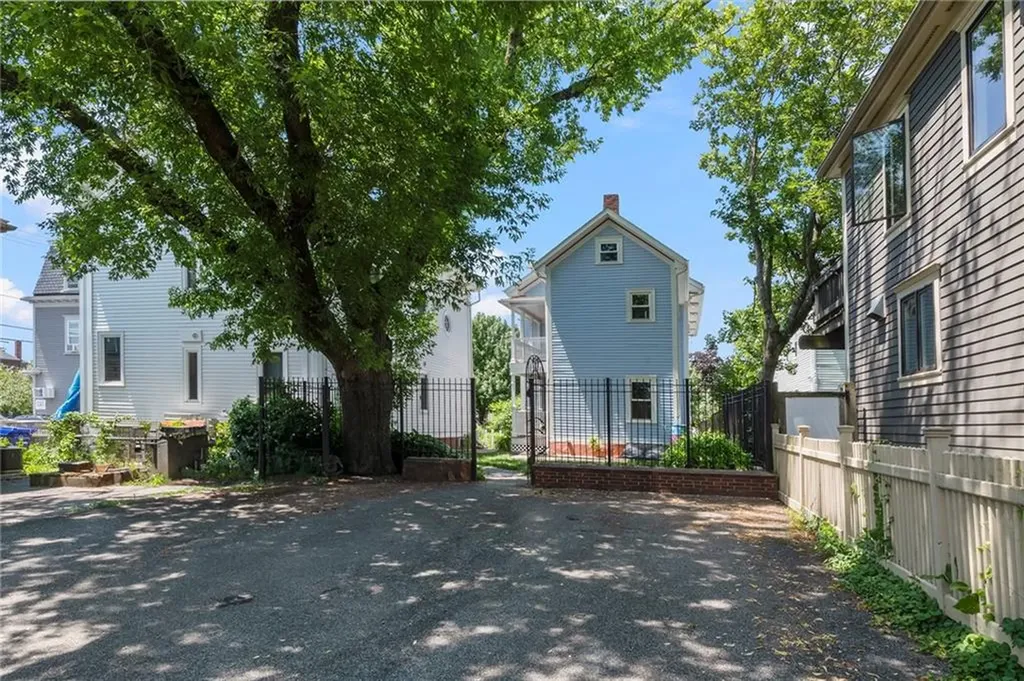 42 East Street Providence RI 02906