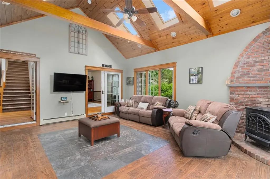 48 Sharon Drive Coventry RI 02816