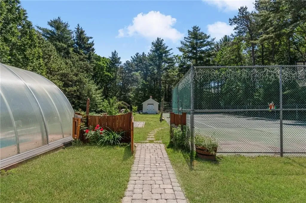 48 Sharon Drive Coventry RI 02816