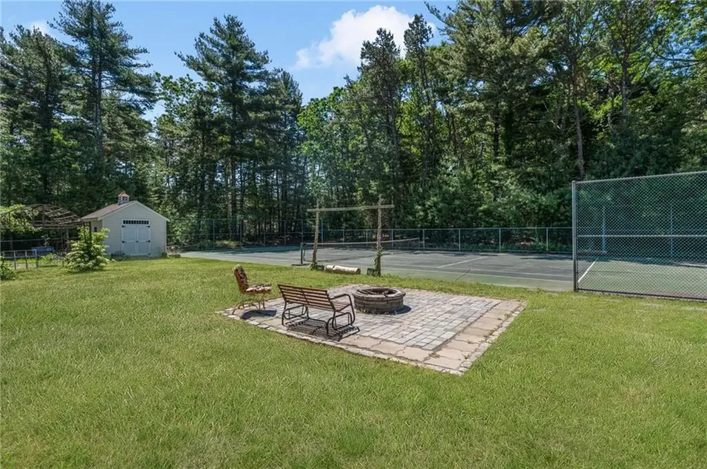 48 Sharon Drive Coventry RI 02816