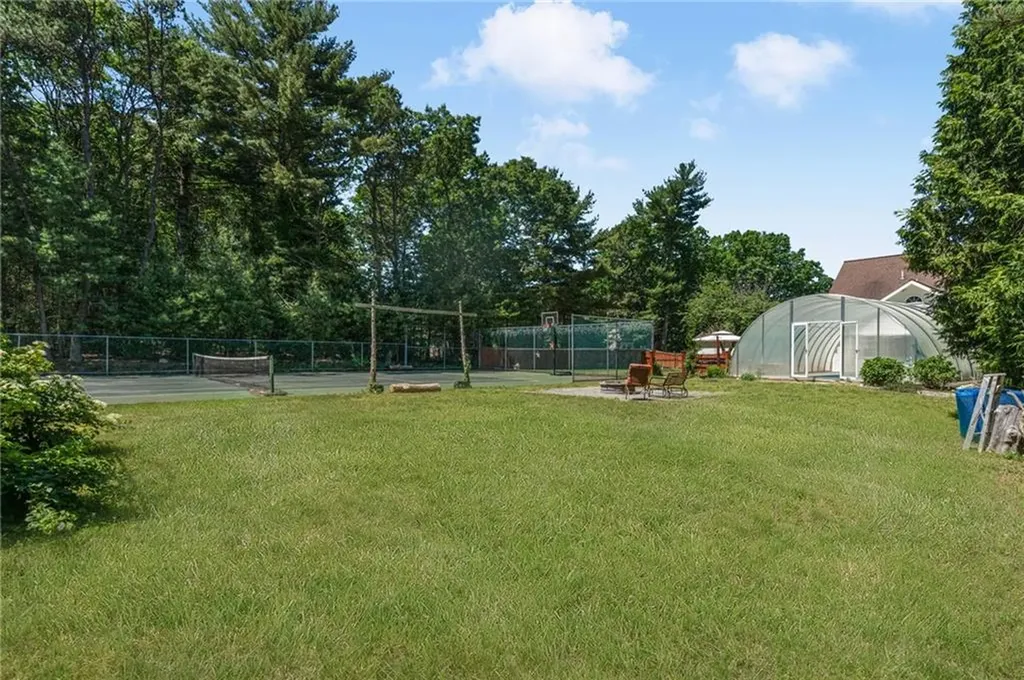 48 Sharon Drive Coventry RI 02816