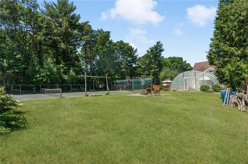 48 Sharon Drive Coventry RI 02816
