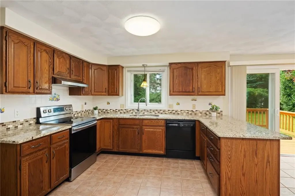 72 Scarborough Road Cumberland RI 02864