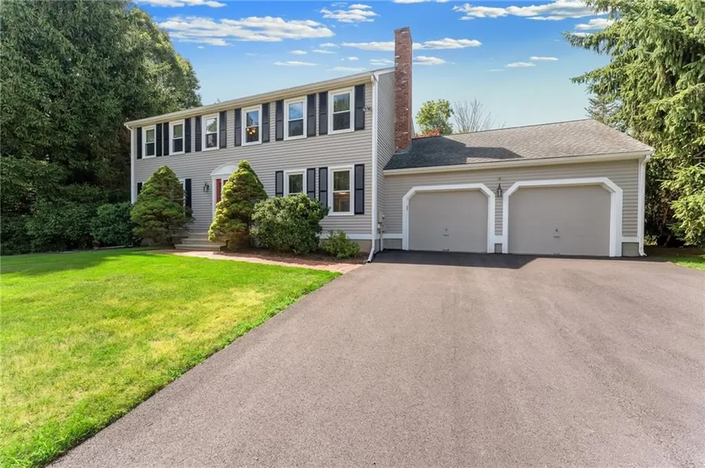 72 Scarborough Road Cumberland RI 02864