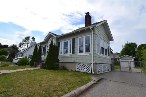 45 Grosvenor Avenue Pawtucket RI 02860