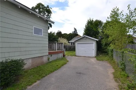 45 Grosvenor Avenue Pawtucket RI 02860