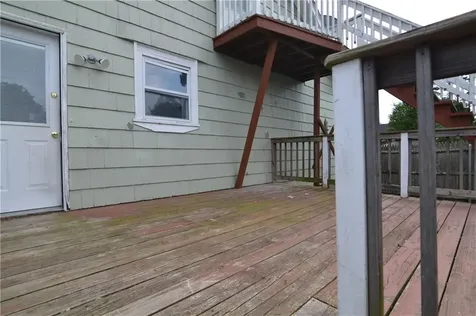 45 Grosvenor Avenue Pawtucket RI 02860