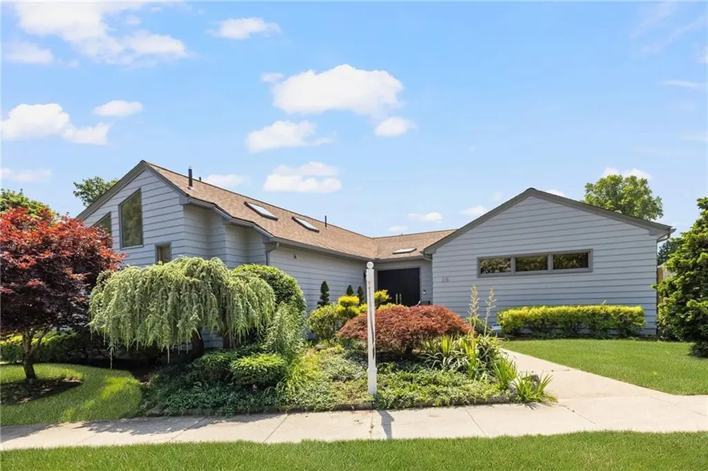 25 Old Tannery Road Providence RI 02906